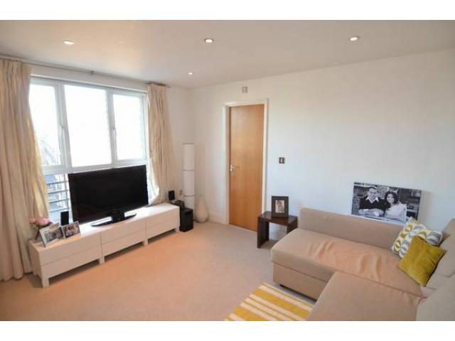 A truly immaculate three bedroom duplex apartment.