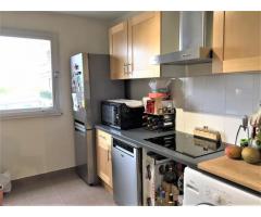 Large apartment  located avenue de Joinville in a luxury residence