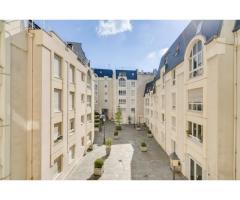 Private residence with garden, we propose a lovely apartment