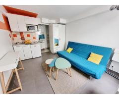 Studio is located on the ground floor, it gives on the courtyard