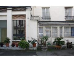 Studio is located on the ground floor, it gives on the courtyard