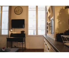 On rue des Mauvais Garçons (Bad boys street) your perfect furnished studio