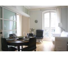 Parisian Montorgueil lifestyle in this fully furnished, 38m², 1BR apartment with balcon