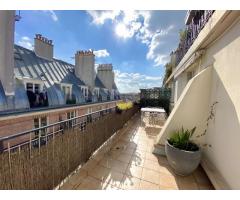 1BR, 2BA and a terrace, located in a quiet passage, on the Villa de Guelma