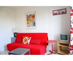 1BR apartment  Rue Vercingetorix near the Montparnasse Tower.