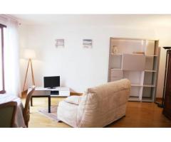 1BR apartment  20th arrondissement, Rue des Lyane