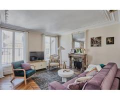 Charming furnished 1BR apartment , in the heart of Paris in the Marais