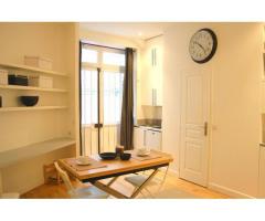 Paris heart, in this studio located on Rue d'Argenteuil