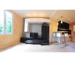 Metro ROME, large studio owner) (Metro ROME, Boulevard des Batignolles)